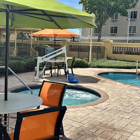 La Quinta Inn And Suites By Wyndham, Ocala Exterior foto